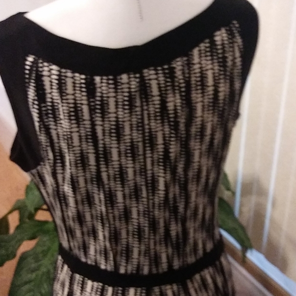 Perceptions Dress - Picture 7 of 8